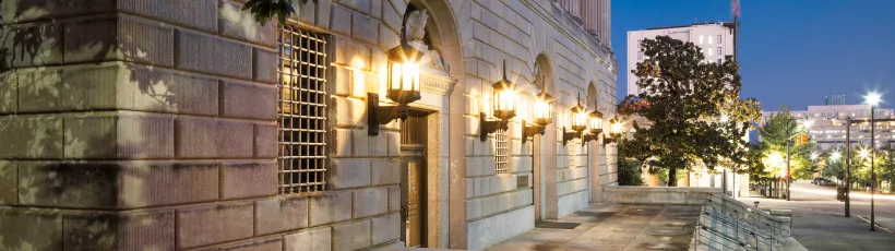 Light fixtures outside the courthouse